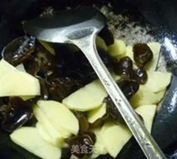 Make Skinned potatoes, black wood step 6