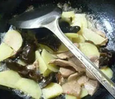 Make Skinned potatoes, black wood step 8