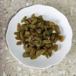 Make raisin paste step 2