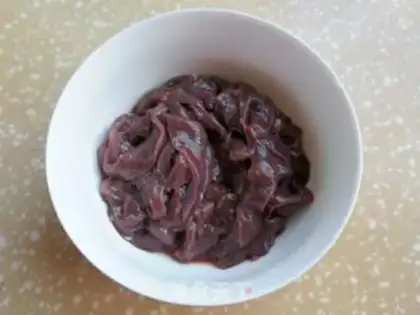Make Onion pepper fried pork liver step 1
