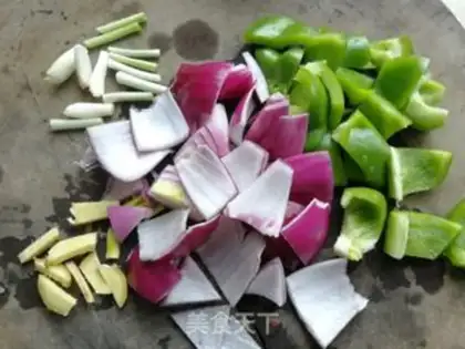 Make Onion pepper fried pork liver step 3