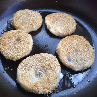 Make Sesame cake step 7