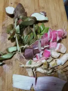 Make The old cuisine makes pig bones step 1