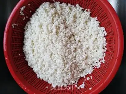 Make The rice lion head step 4