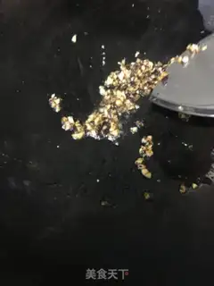 Make Garlic beans and potatoes step 4