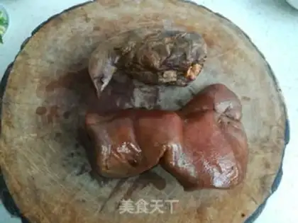 Make Piggy tongue step 0