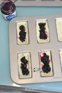 Make Blueberry cheese step 4