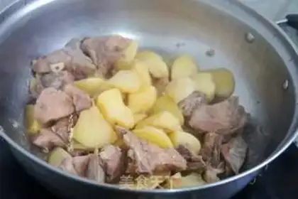 Make Bones and potatoes step 7