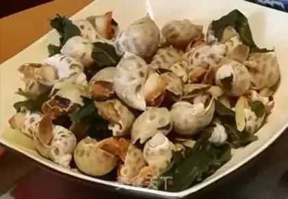Make ♪ ♪ Blasted snails ♪ step 2