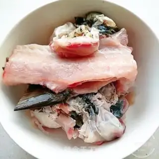 Make The fish soup step 1