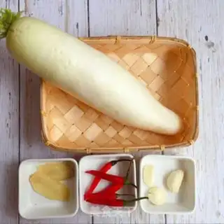 Make Spicy radish step 0