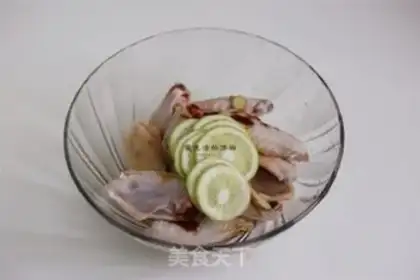 Make Lemon and chicken wings step 1