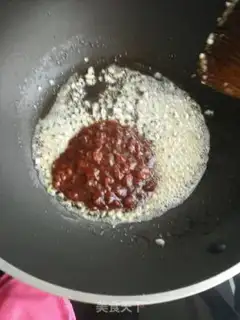 Make Tasty meat buns of sauce step 6