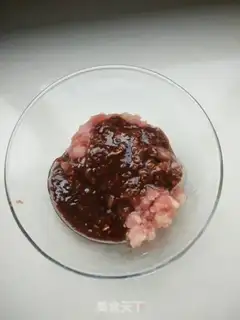 Make Tasty meat buns of sauce step 10