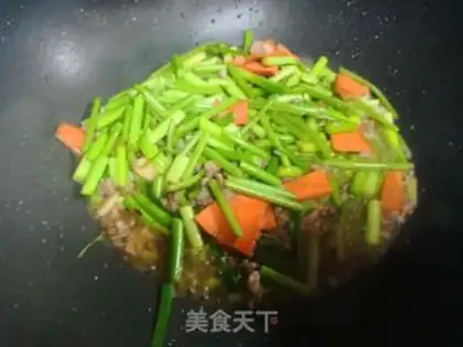 Make Carnival root with garlic step 3