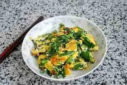 Make Fried eggs step 6