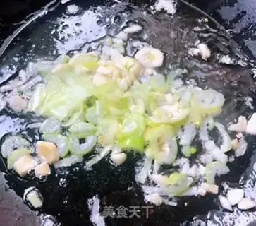 Make Shrimp rolls with tomato tofu step 5