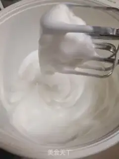 Make Strawberry cream cake step 3