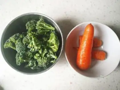 Make Vegetable steam bread step 0