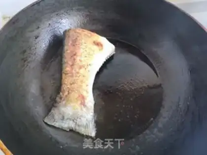Make The dress and the tofu mushrooms and fishtails step 4
