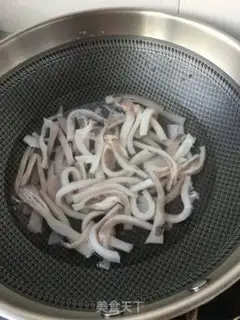 Make Pelican pepper squid step 3