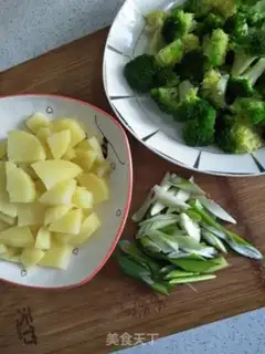 Make Potato fried broccoli step 6
