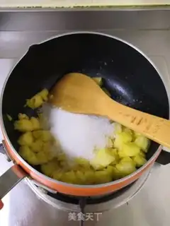 Make Pineapple pie step 3