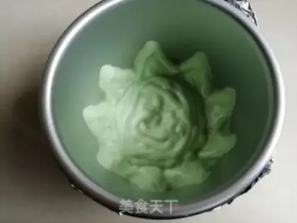 Make Two-coloured twilight cake step 8