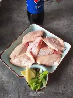 Make Coke chicken wings step 0