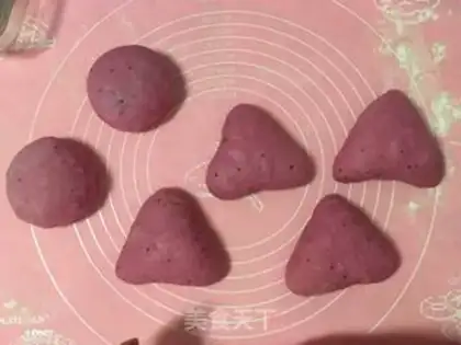 Make Cream Dragon Bread step 11