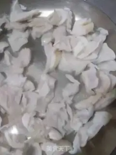 Make Spicy fish belly step 1