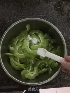 Make Scrambled eggs step 3
