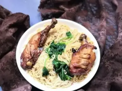 Make A spinach duck with noodles step 4