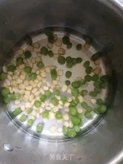 Make Pineapple rice step 4