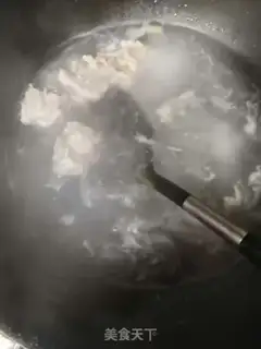 Make The pine mushroom soup step 0