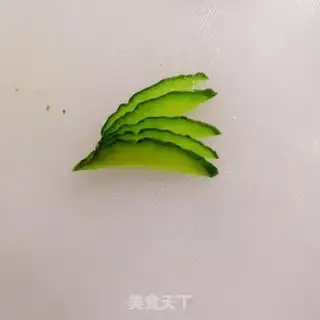 Make The goldfish family step 3
