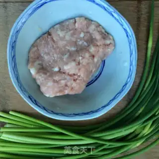 Make Soy sauce and garlic step 0