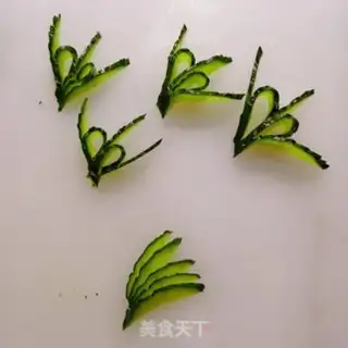 Make The goldfish family step 4