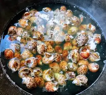 Make Snails of water step 1
