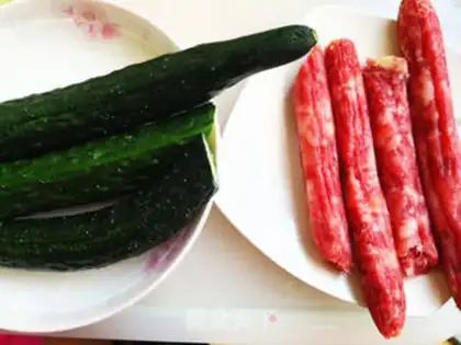 Make Weenie fried cucumber step 0