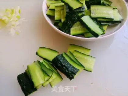 Make Weenie fried cucumber step 2