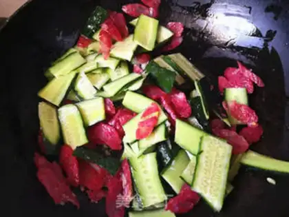 Make Weenie fried cucumber step 5
