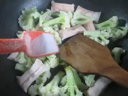 Make Fish-covered shrimp casserole step 5
