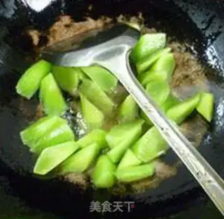 Make Eggs and eggs step 5