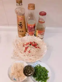 Make Little pepper garlic gill mushrooms step 0