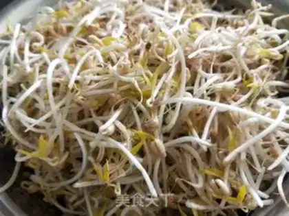 Make Jealousy bean sprouts step 1