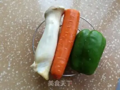 Make Pyramid carrots, fried abalone mushrooms step 0