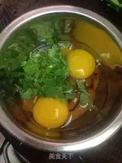 Make Fishseed fried eggs step 1