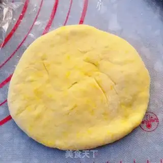 Make Little yellow bean bag step 8