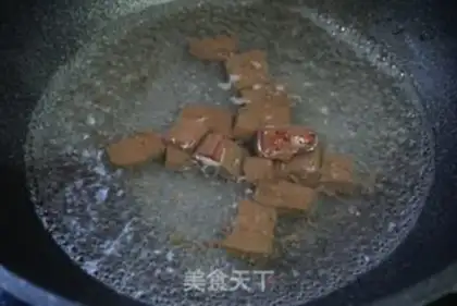 Make Duck blood fan soup step 1